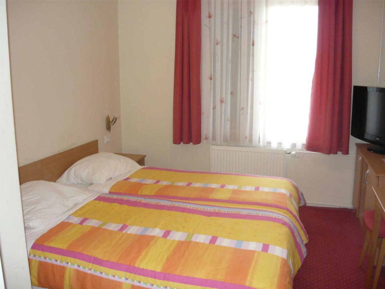 Hotel Polzevo Visnja Gora Zewnętrze zdjęcie